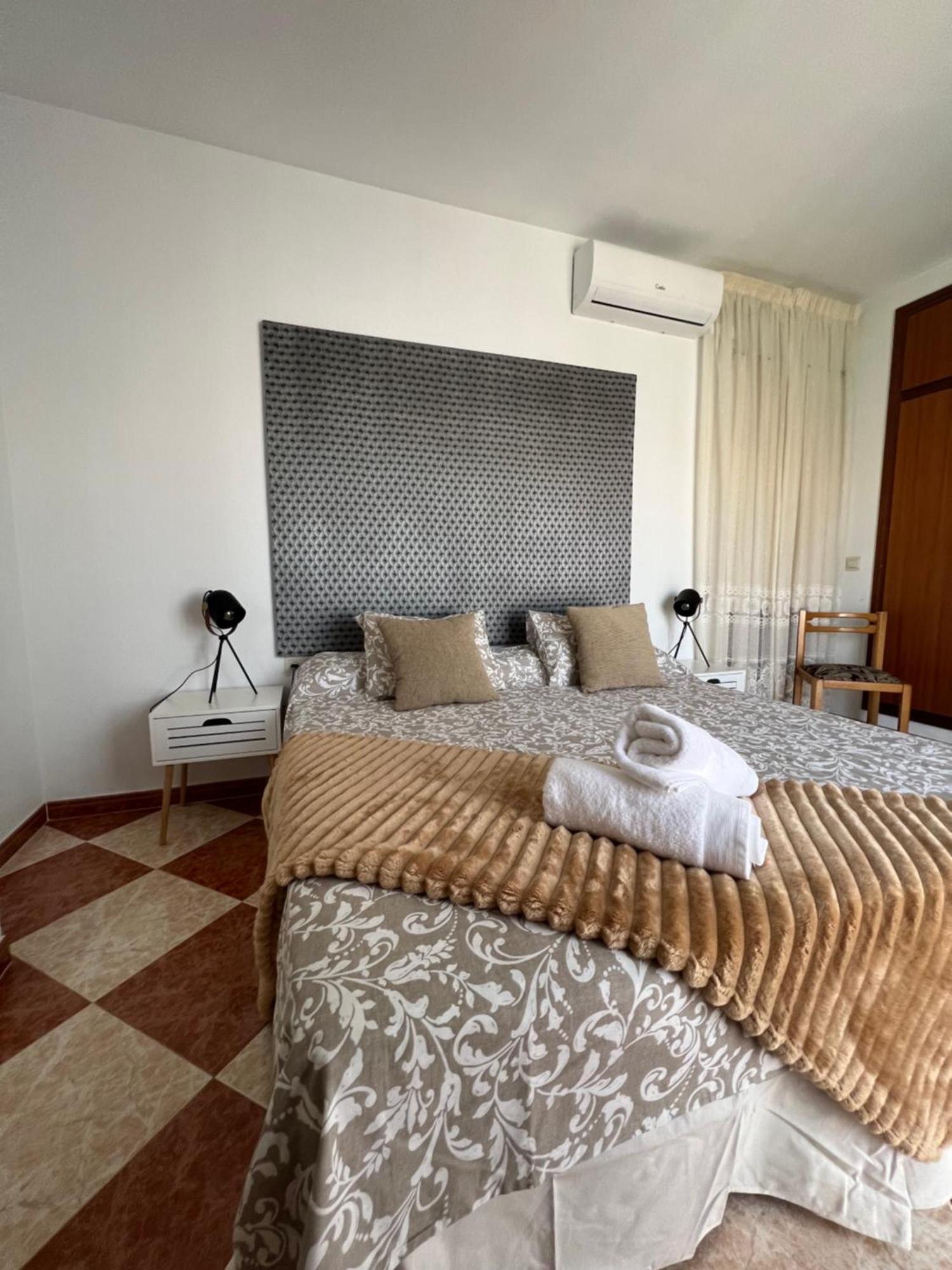 Casa Grande En Cordoba, Pueblo De La Victoria , 6 Dormitorios Zewnętrze zdjęcie